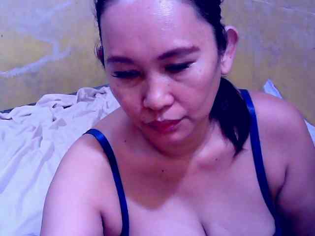 SweetMonlight webcam