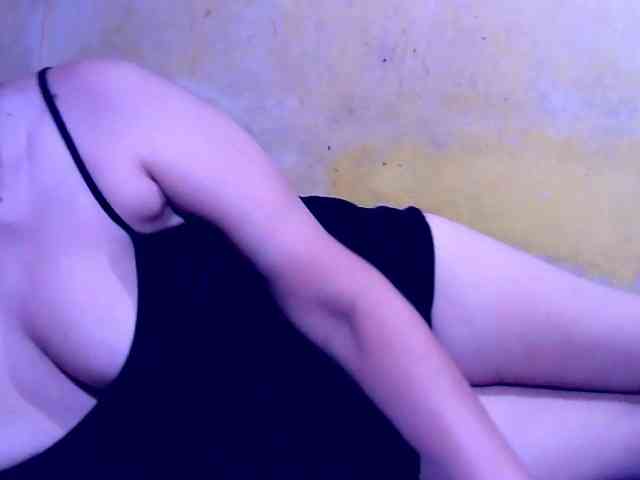 SweetMonlight webcam