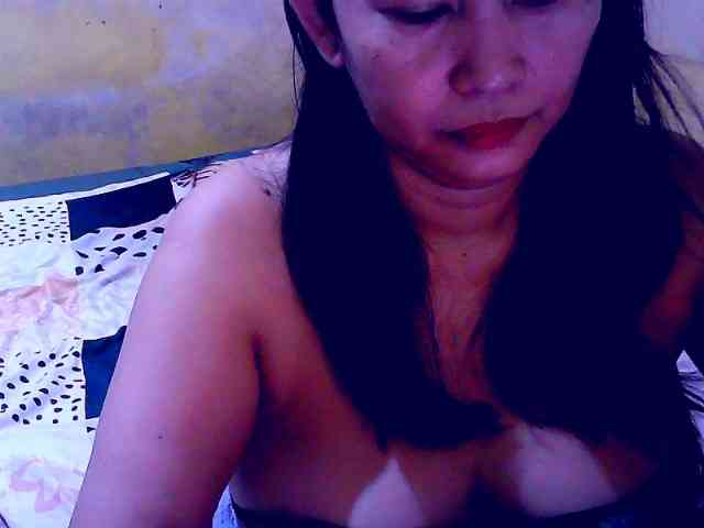 SweetMonlight webcam