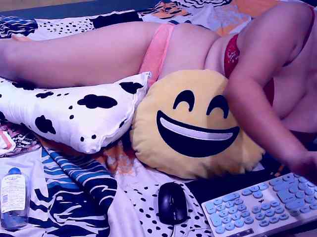 SweetMonlight webcam