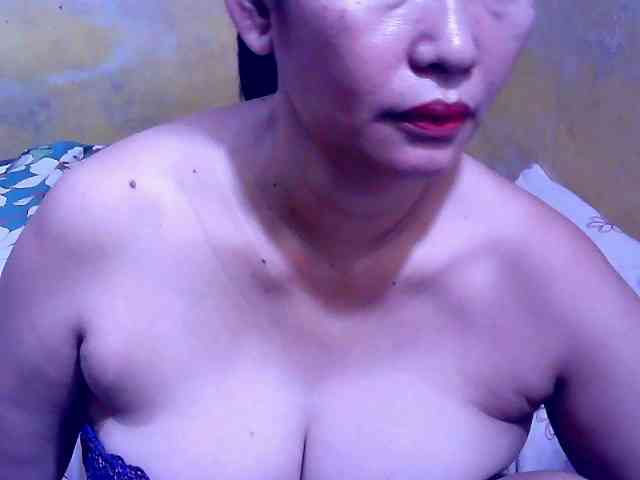 SweetMonlight webcam