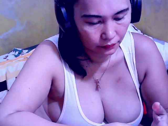 SweetMonlight webcam