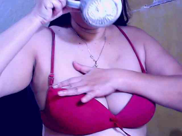 SweetMonlight webcam