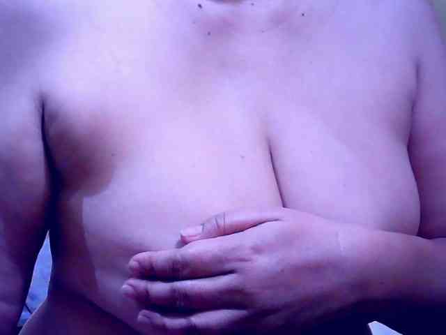 SweetMonlight webcam