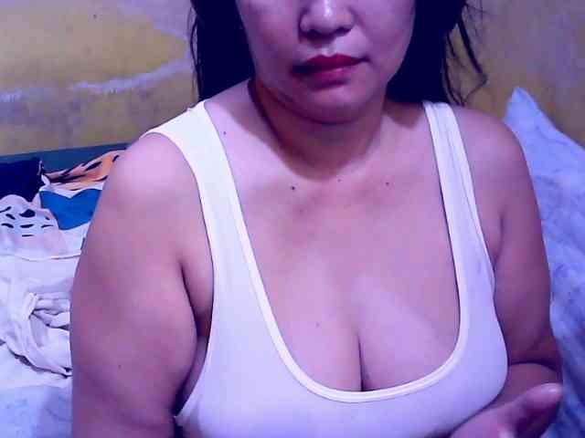 SweetMonlight webcam