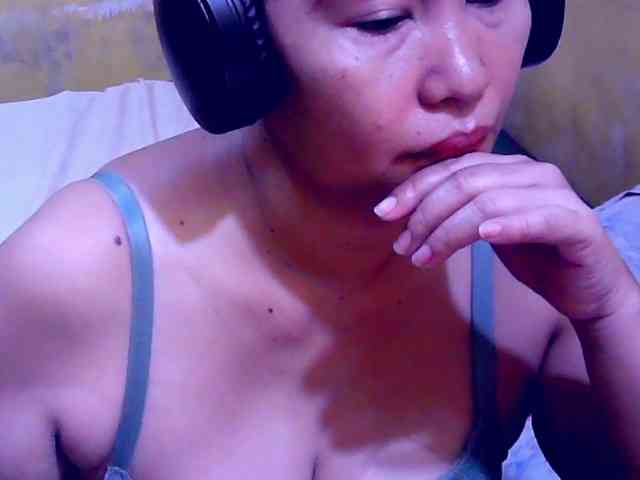 SweetMonlight webcam