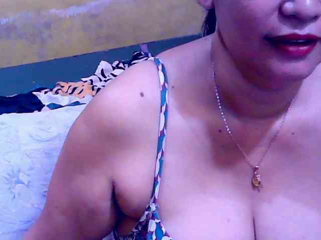 SweetMonlight webcam