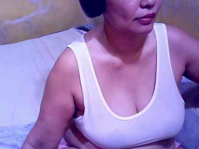SweetMonlight webcam