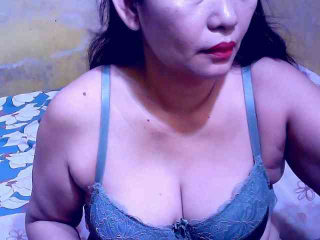 SweetMonlight webcam