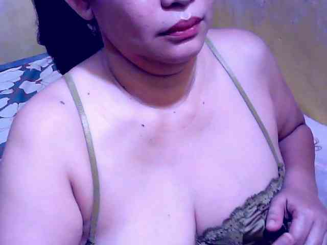 SweetMonlight webcam