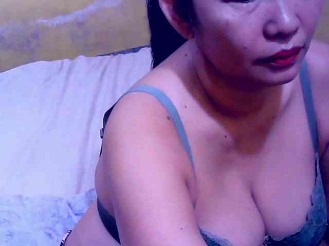 SweetMonlight webcam
