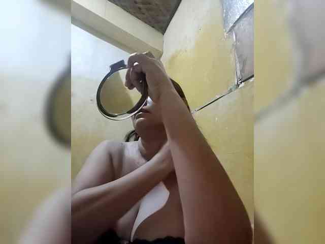 Model: SweetMonlight