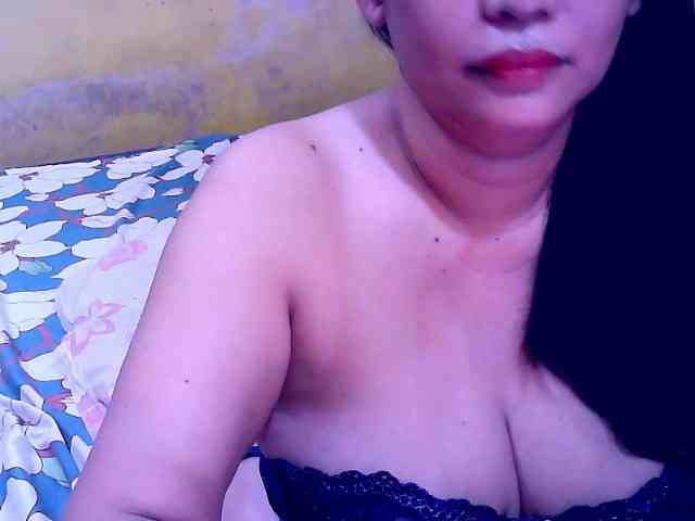 SweetMonlight webcam
