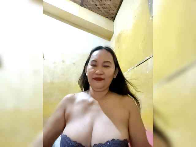 SweetMonlight webcam