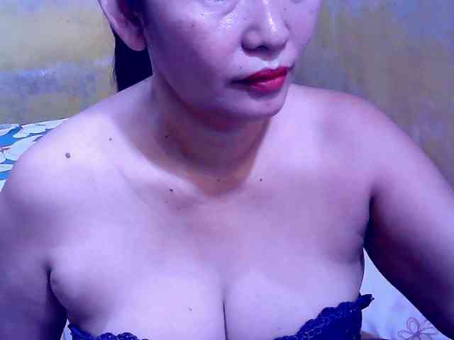 SweetMonlight webcam