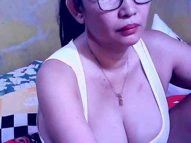 SweetMonlight webcam