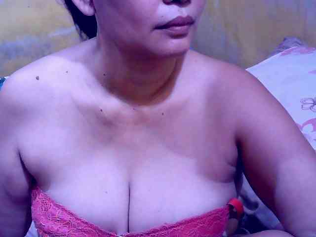 SweetMonlight webcam