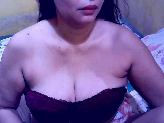 SweetMonlight webcam