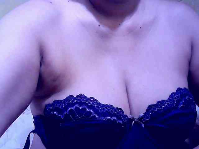 SweetMonlight webcam