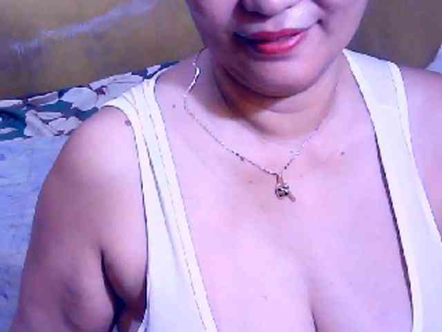 SweetMonlight webcam