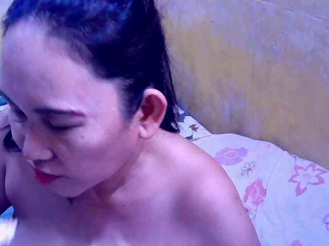 SweetMonlight webcam