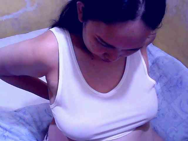 SweetMonlight webcam