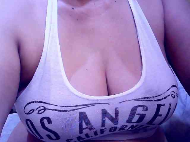 SweetMonlight webcam