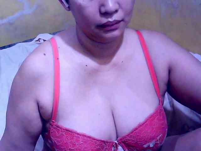 SweetMonlight webcam