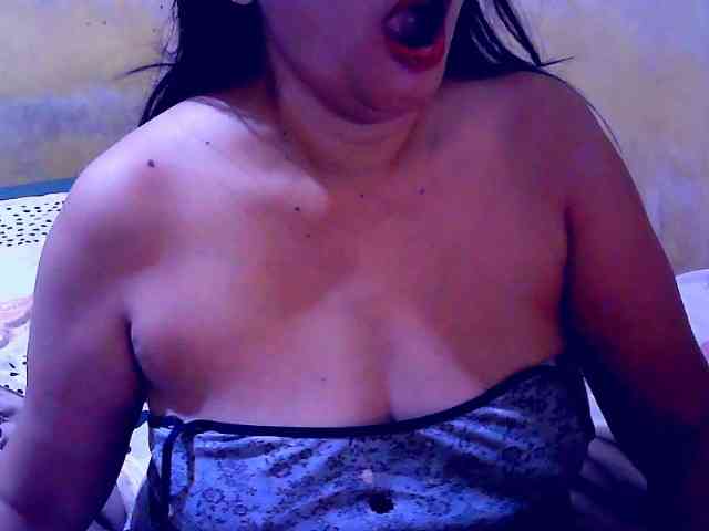 SweetMonlight webcam