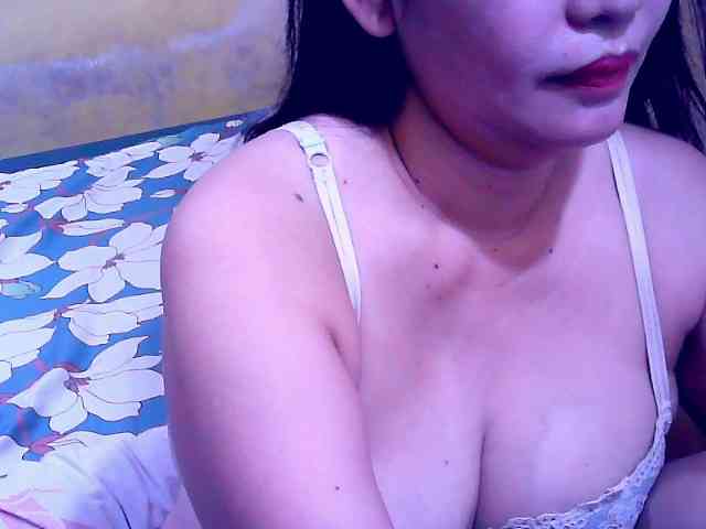 SweetMonlight webcam