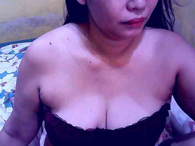 SweetMonlight webcam