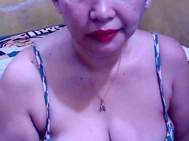 SweetMonlight webcam
