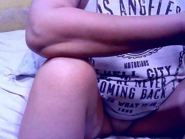 SweetMonlight webcam