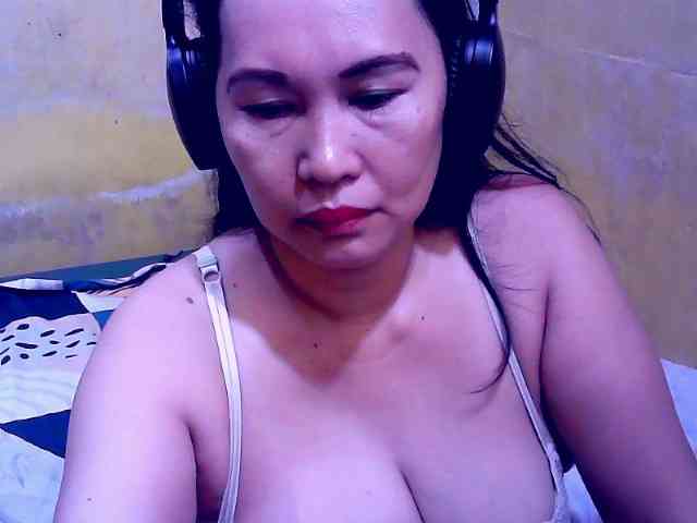 SweetMonlight webcam