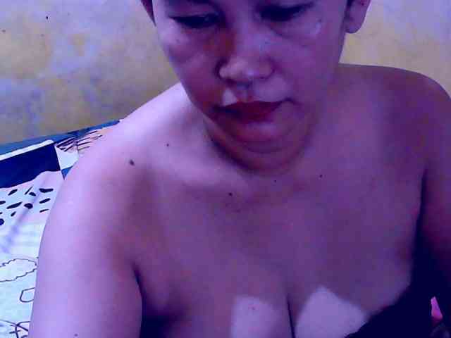 SweetMonlight webcam