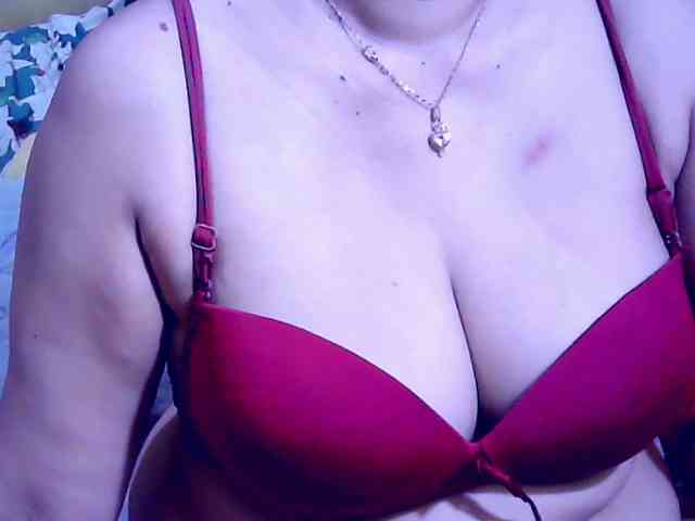 SweetMonlight webcam