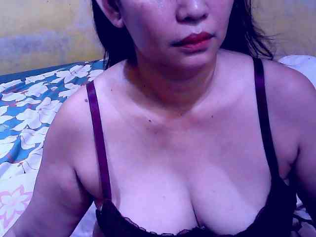 SweetMonlight webcam