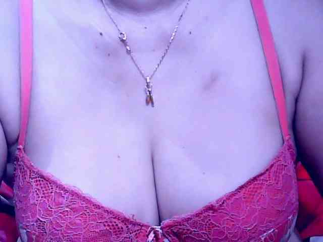 SweetMonlight webcam