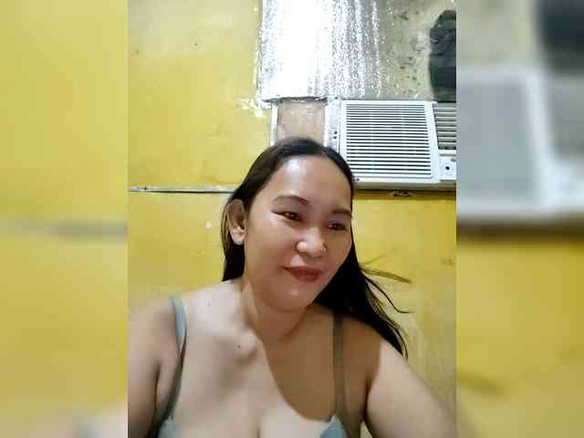 SweetMonlight webcam