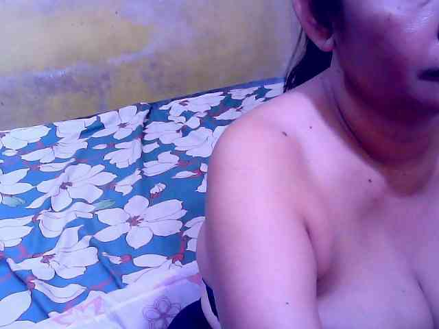 SweetMonlight webcam