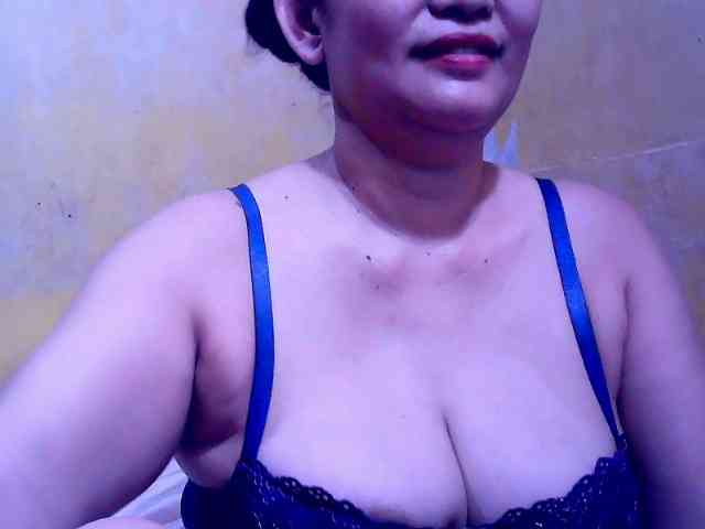 SweetMonlight webcam