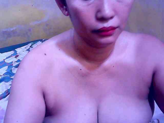 SweetMonlight webcam