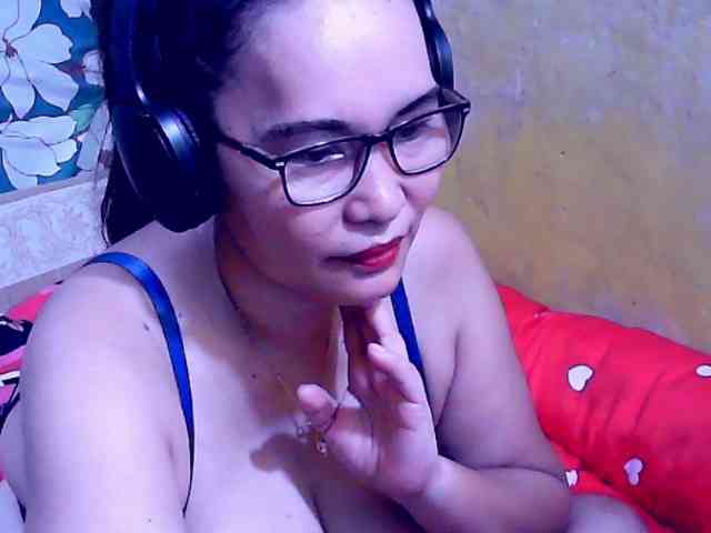 SweetMonlight webcam