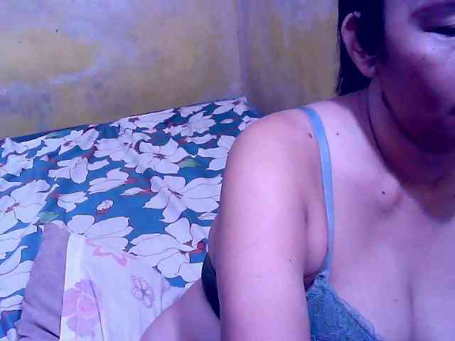 SweetMonlight webcam