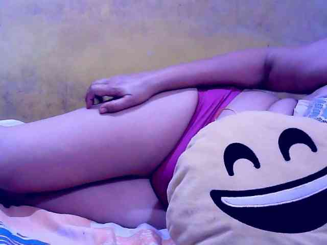 SweetMonlight webcam