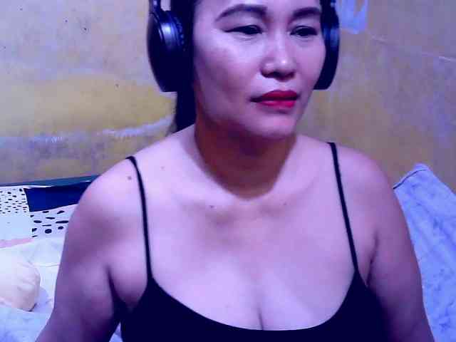 SweetMonlight webcam
