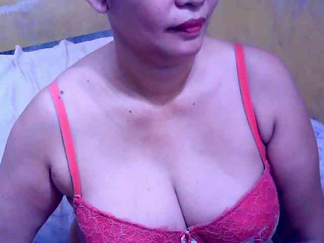 SweetMonlight webcam