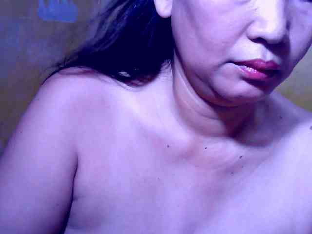 SweetMonlight webcam