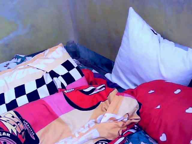 SweetMonlight webcam