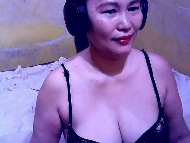 SweetMonlight webcam